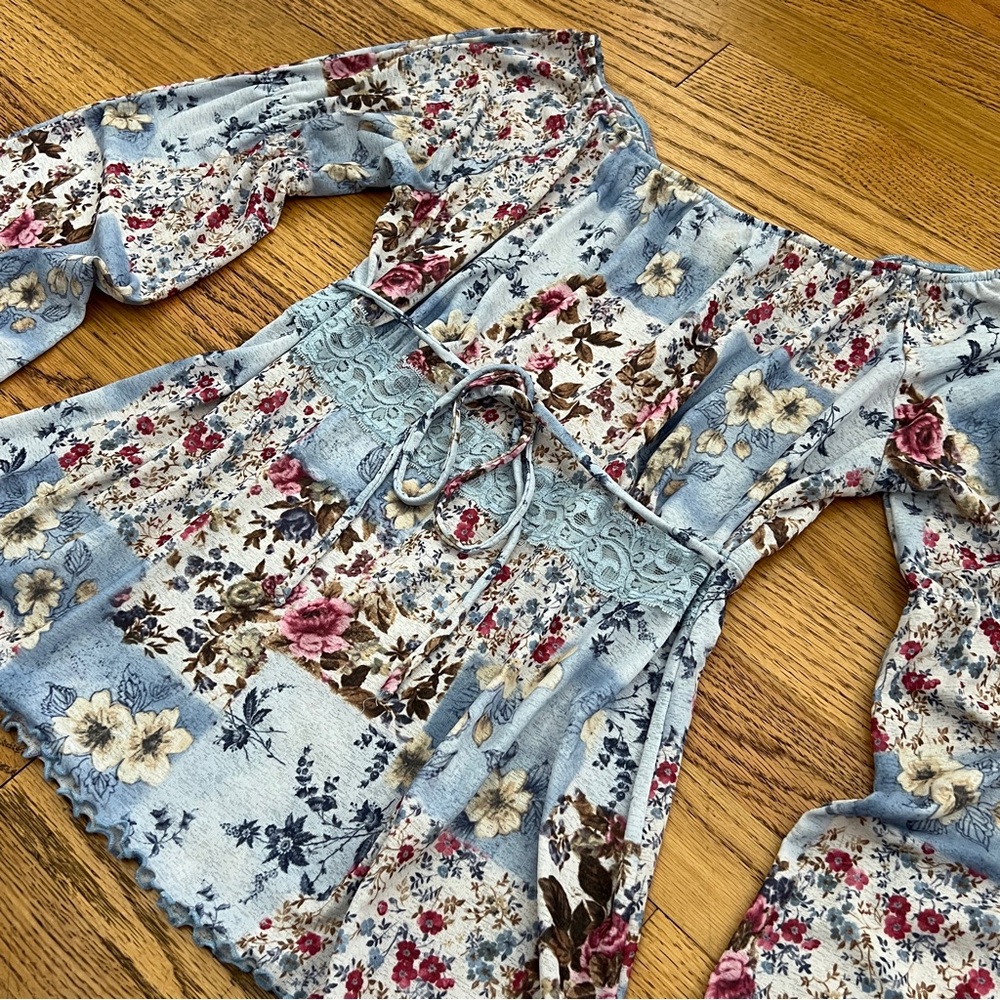 Y2k Blue Patchwork Floral Pattern Bell Sleeve Shi… - image 2